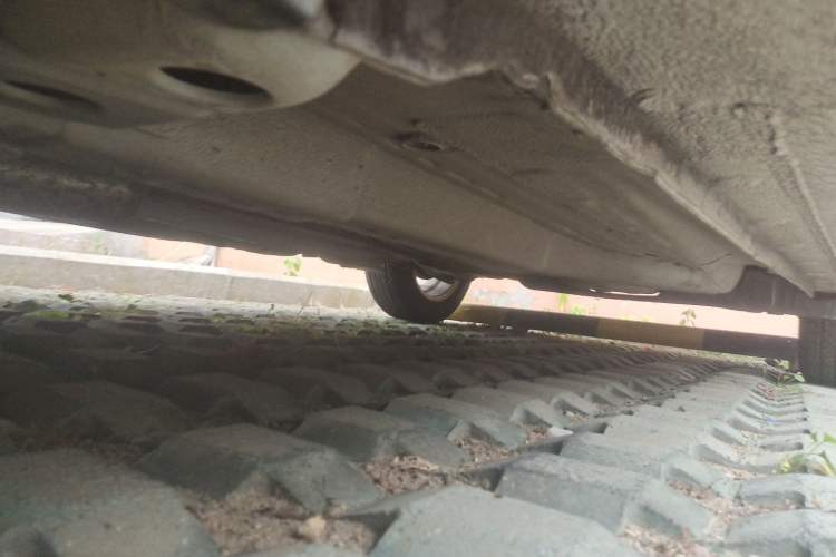 Used Chevrolet Aveo Sonic 2011 Sedan 1.4L MT SL Chassis Front Left
