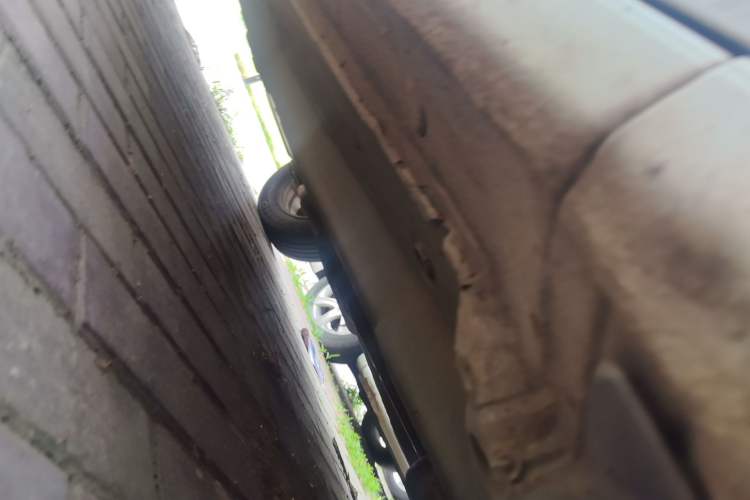 Used Chevrolet Aveo Sonic 2011 Sedan 1.4L MT SL Chassis Front Right