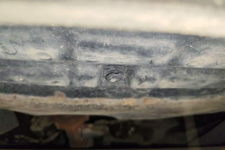 Used Chevrolet Aveo Sonic 2011 Sedan 1.4L MT SL Chassis Front