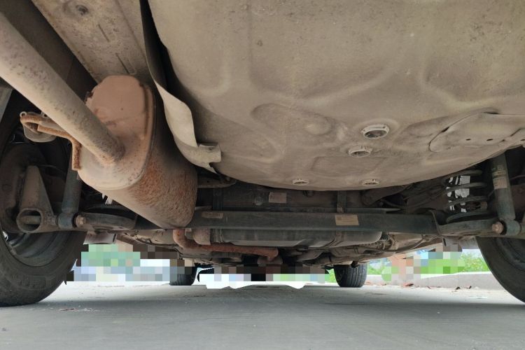 Used Chevrolet Aveo Sonic 2011 Sedan 1.4L MT SL Chassis Rear