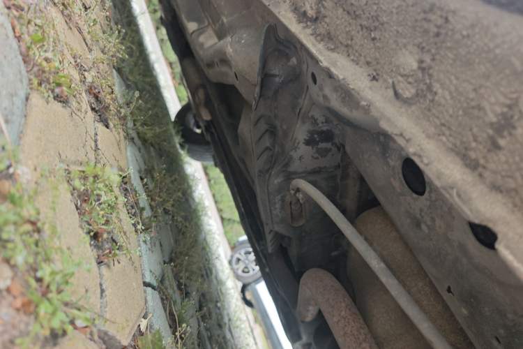 Used Chevrolet Aveo Sonic 2011 Sedan 1.4L MT SL Chassis Rear Left