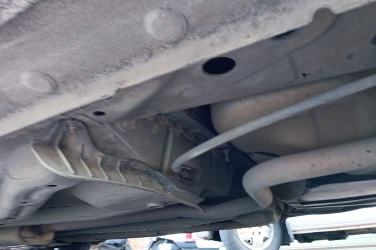 Used Chevrolet Aveo Sonic 2011 Sedan 1.4L MT SL Chassis Rear Left