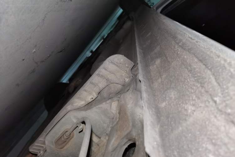 Used Chevrolet Aveo Sonic 2011 Sedan 1.4L MT SL Chassis Rear Left