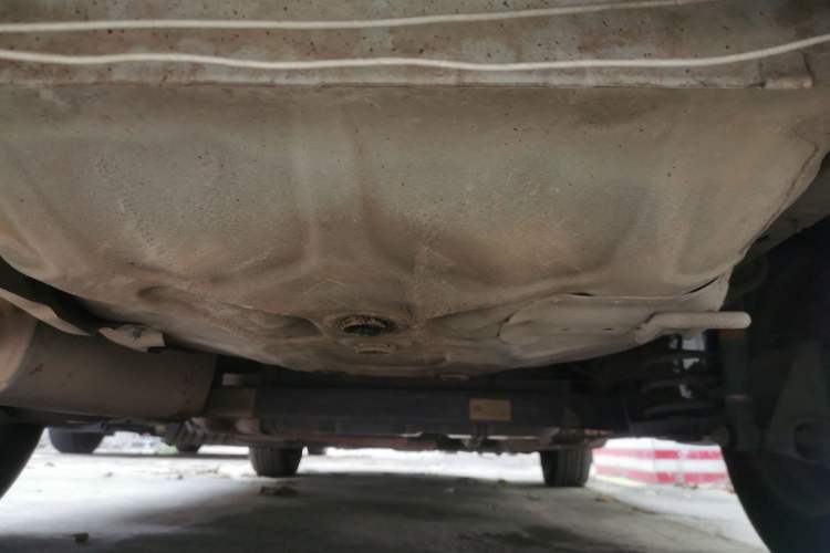 Used Chevrolet Aveo Sonic 2011 Sedan 1.4L MT SL Chassis Rear