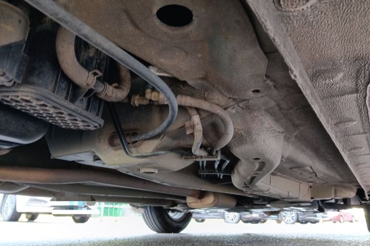 Used Chevrolet Aveo Sonic 2011 Sedan 1.4L MT SL Chassis Rear Right
