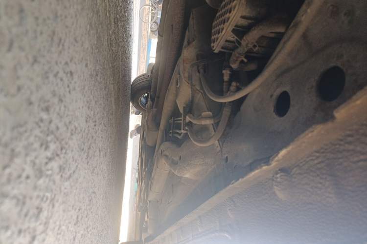 Used Chevrolet Aveo Sonic 2011 Sedan 1.4L MT SL Chassis Rear Right