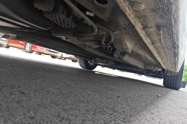 Used Chevrolet Aveo Sonic 2011 Sedan 1.4L Manual Transmission SE Chassis Rear Right