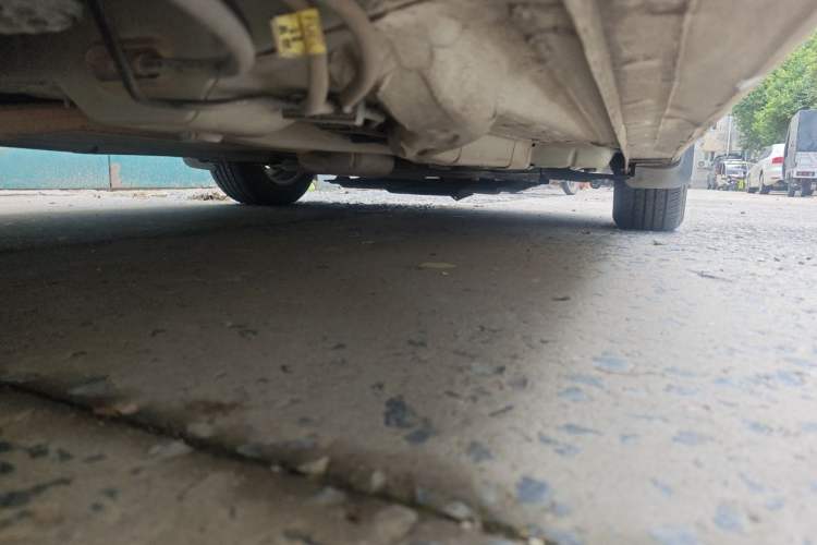 Used Chevrolet Aveo Sonic 2011 Sedan 1.4L MT SL Chassis Rear Right