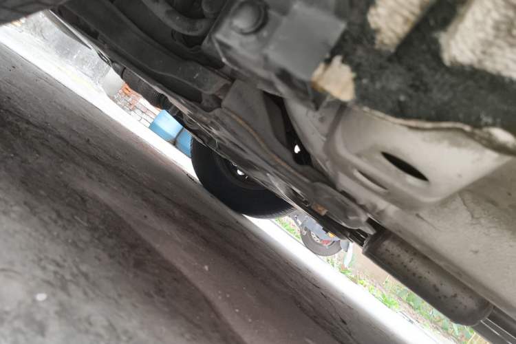Used Chevrolet Aveo Sonic 2011 Sedan 1.4L MT SL Chassis Rear Right