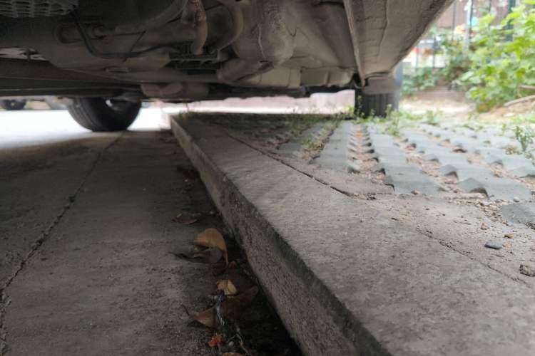 Used Chevrolet Aveo Sonic 2011 Sedan 1.4L MT SL Chassis Rear Right