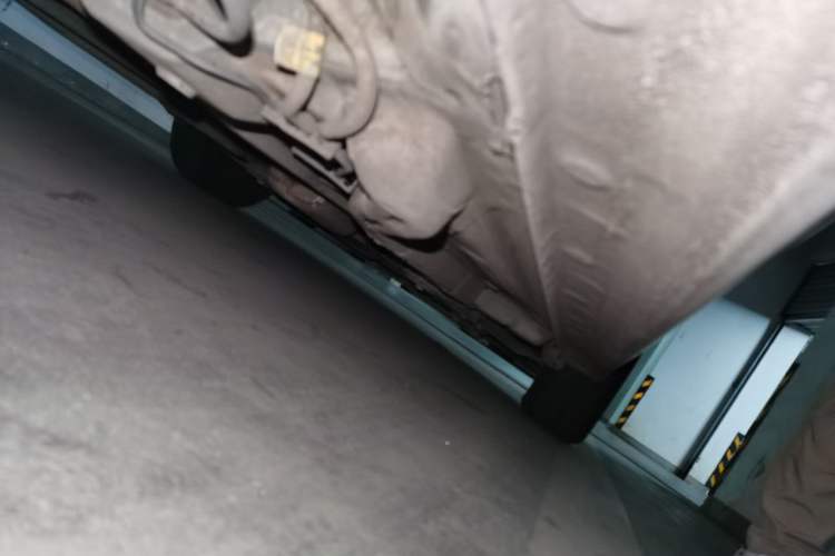 Used Chevrolet Aveo Sonic 2011 Sedan 1.4L MT SL Chassis Rear Right