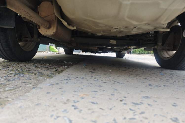 Used Chevrolet Aveo Sonic 2011 Sedan 1.4L MT SL Chassis Rear
