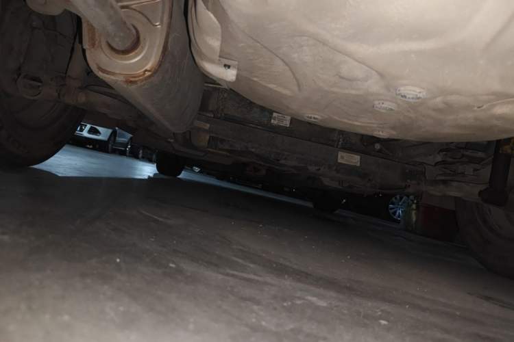 Used Chevrolet Aveo Sonic 2011 Sedan 1.4L MT SL Chassis Rear