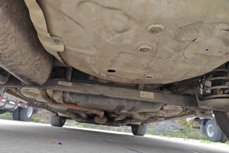 Used Chevrolet Aveo Sonic 2011 Hatchback 1.4L MT SE Chassis Rear