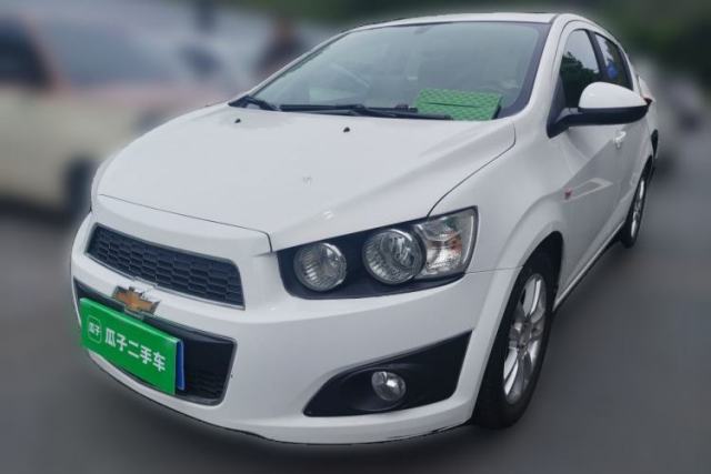 Used Chevrolet Aveo Sonic 2011 Hatchback 1.6L AT SX