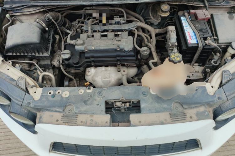 Used Chevrolet Aveo Sonic 2011 Sedan 1.4L MT SL Engine Bay