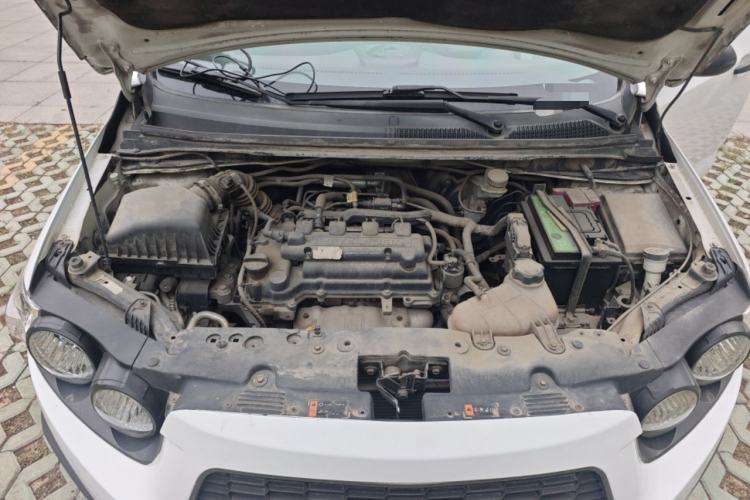 Used Chevrolet Aveo Sonic 2011 Sedan 1.4L MT SL Engine Bay