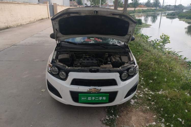 Used Chevrolet Aveo Sonic 2011 Sedan 1.4L MT SL Engine Bay