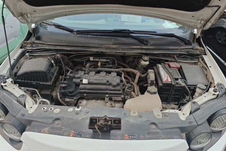 Used Chevrolet Aveo Sonic 2011 Sedan 1.4L MT SL Engine Bay