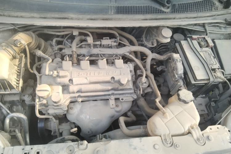 Used Chevrolet Aveo Sonic 2011 Sedan 1.4L MT SL Engine Bay