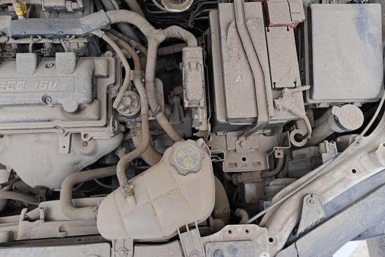 Used Chevrolet Aveo Sonic 2011 Sedan 1.4L MT SL Engine Bay Left