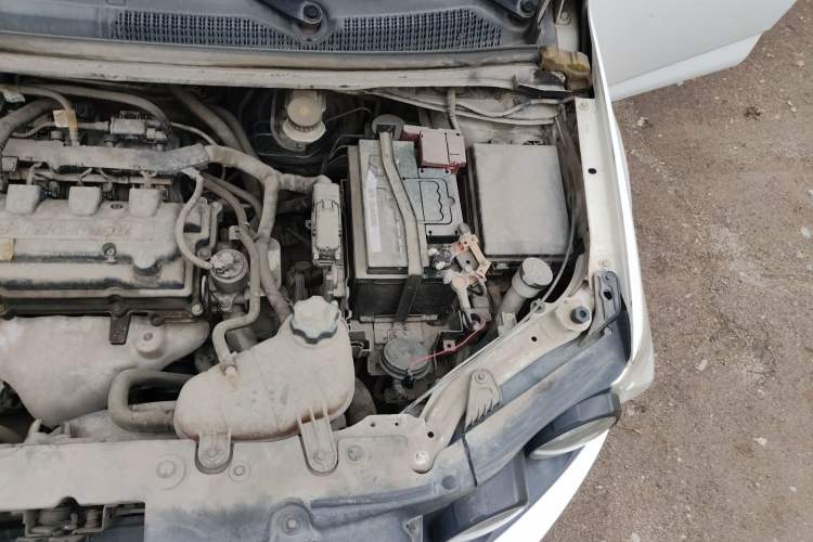 Used Chevrolet Aveo Sonic 2011 Sedan 1.4L MT SL Engine Bay Left