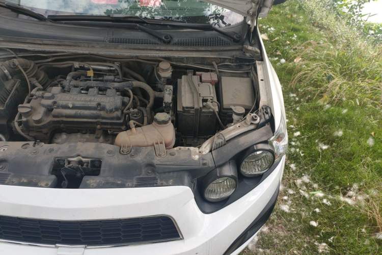 Used Chevrolet Aveo Sonic 2011 Sedan 1.4L MT SL Engine Bay Left