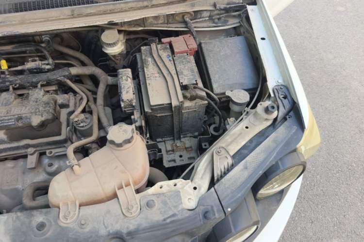 Used Chevrolet Aveo Sonic 2011 Sedan 1.4L MT SL Engine Bay Left