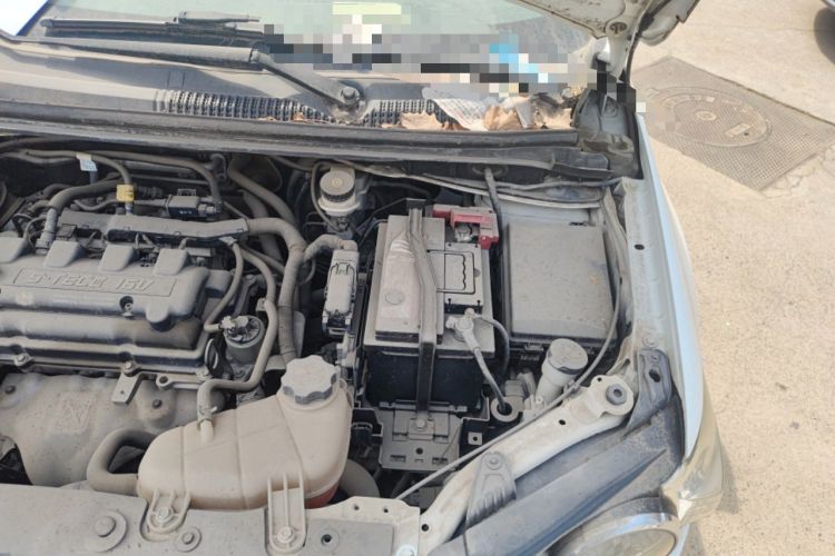 Used Chevrolet Aveo Sonic 2011 Sedan 1.4L MT SL Engine Bay Left