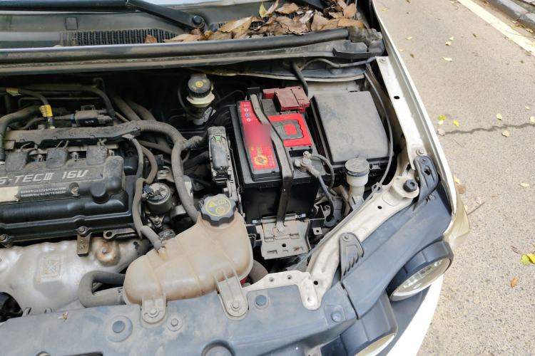 Used Chevrolet Aveo Sonic 2011 Sedan 1.4L MT SL Engine Bay Left