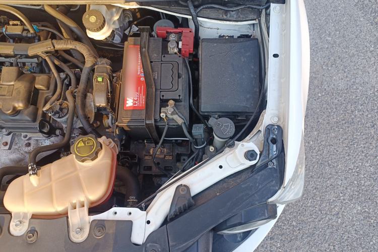 Used Chevrolet Aveo Sonic 2011 Sedan 1.4L MT SL Engine Bay Left