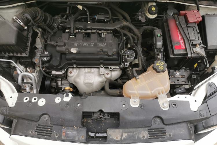 Used Chevrolet Aveo Sonic 2011 Sedan 1.4L MT SL Engine Bay