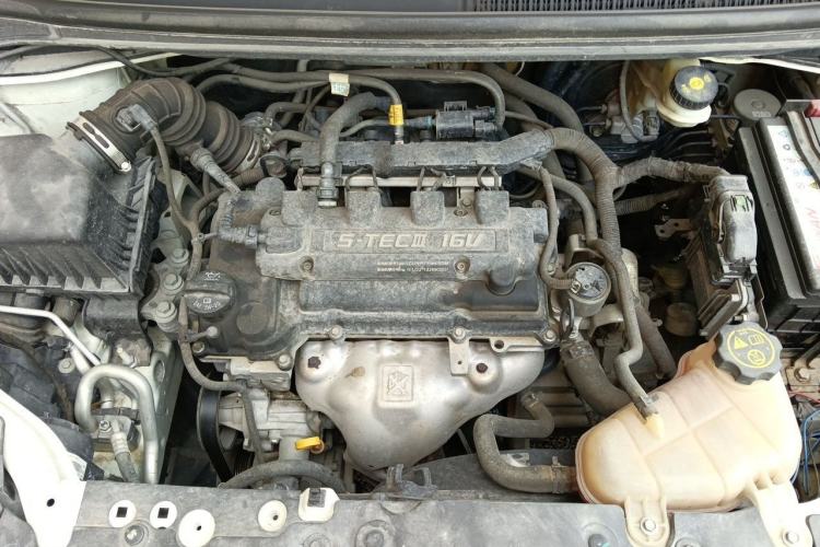 Used Chevrolet Aveo Sonic 2011 Sedan 1.4L MT SL Engine Bay