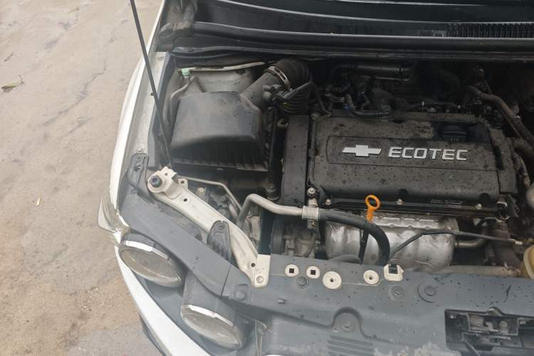 Used Chevrolet Aveo Sonic 2011 Sedan 1.6L Automatic SX Engine Bay Right