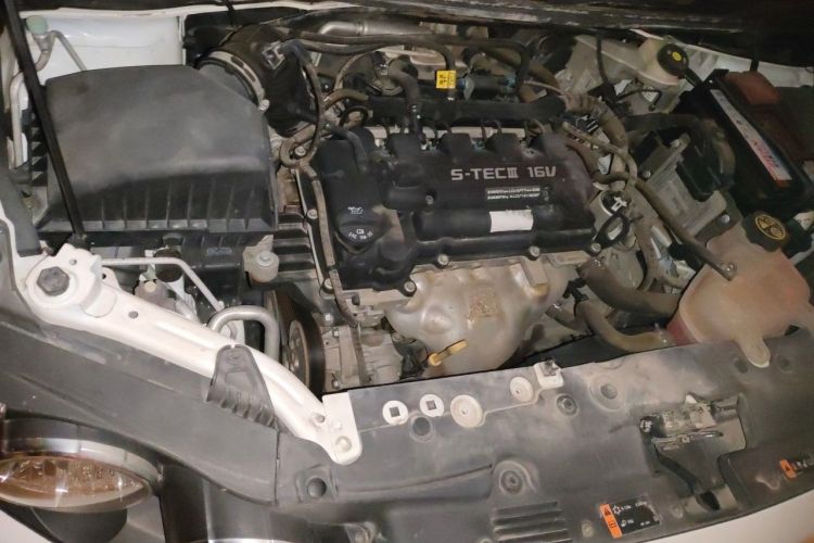 Used Chevrolet Aveo Sonic 2011 Sedan 1.4L Manual Transmission SE Engine Bay Right