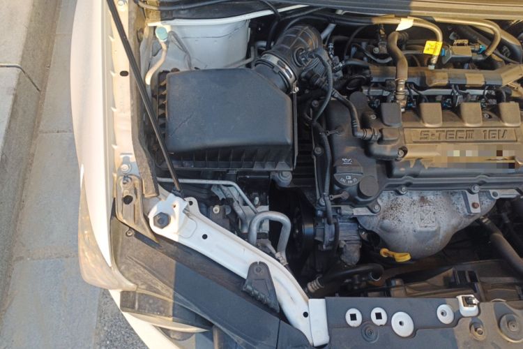 Used Chevrolet Aveo Sonic 2011 Sedan 1.4L MT SL Engine Bay Right