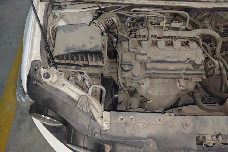 Used Chevrolet Aveo Sonic 2011 Sedan 1.4L MT SL Engine Bay Right