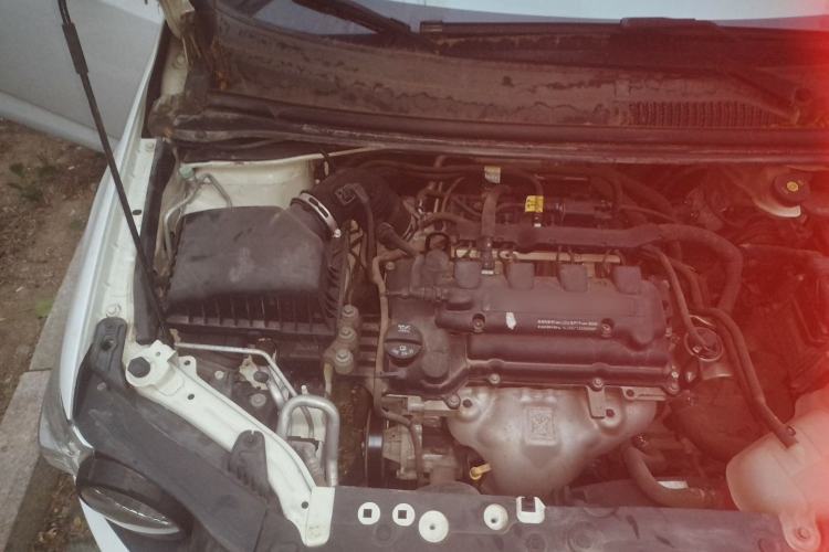 Used Chevrolet Aveo Sonic 2011 Sedan 1.4L MT SL Engine Bay Right