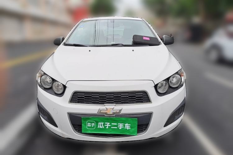 Used Chevrolet Aveo Sonic 2011 Sedan 1.4L MT SL Front