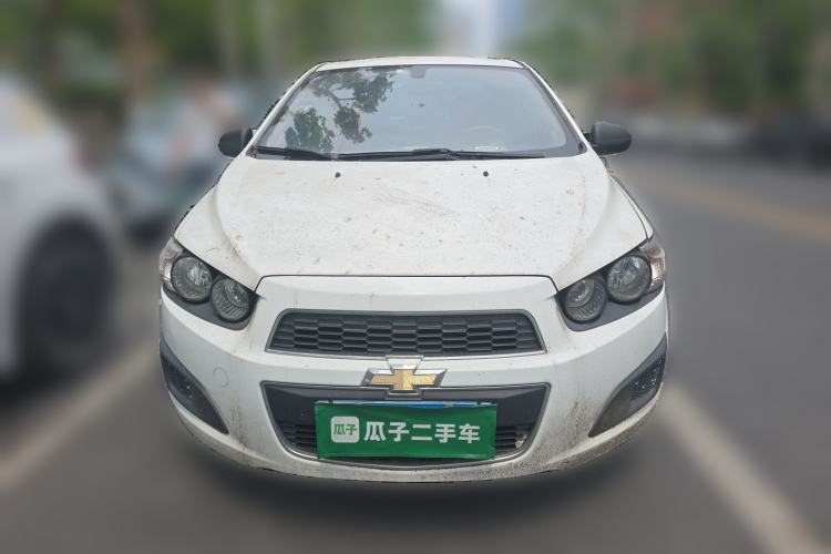 Used Chevrolet Aveo Sonic 2011 Sedan 1.4L MT SL Front