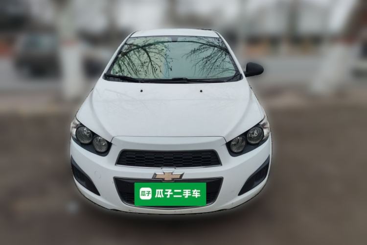 Used Chevrolet Aveo Sonic 2011 Sedan 1.4L MT SL Front