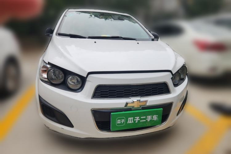 Used Chevrolet Aveo Sonic 2011 Sedan 1.4L MT SL Front
