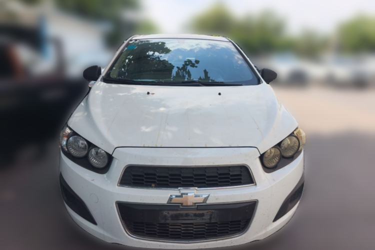 Used Chevrolet Aveo Sonic 2011 Sedan 1.4L MT SL Front