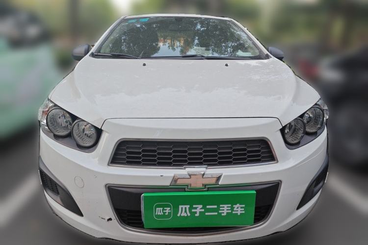 Used Chevrolet Aveo Sonic 2011 Sedan 1.4L MT SL Front