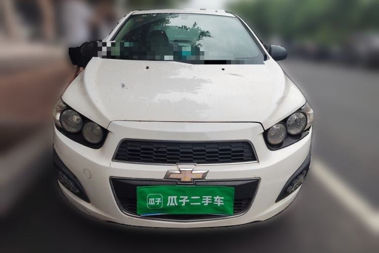 Used Chevrolet Aveo Sonic 2011 Sedan 1.4L MT SL Front