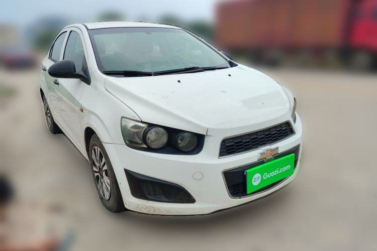 Used Chevrolet Aveo Sonic 2011 Sedan 1.4L MT SL Front Right 45 Deg