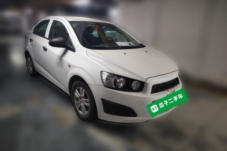 Used Chevrolet Aveo Sonic 2011 Sedan 1.4L MT SL Front Right 45 Deg