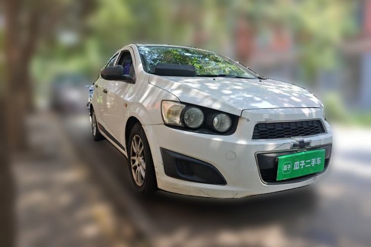 Used Chevrolet Aveo Sonic 2011 Sedan 1.4L MT SL Front Right 45 Deg