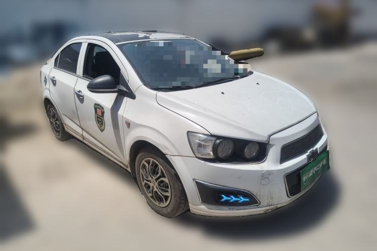 Used Chevrolet Aveo Sonic 2011 Sedan 1.4L MT SL Front Right 45 Deg