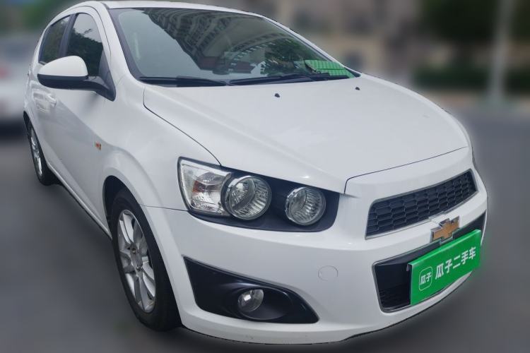 Used Chevrolet Aveo Sonic 2011 Hatchback 1.6L AT SX Front Right 45 Deg